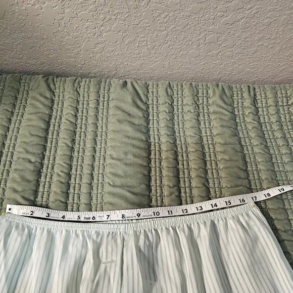 Morgan Taylor Intimates Satin Seafoam Green Pajama Set In Size Large. - Picture 6 of 7